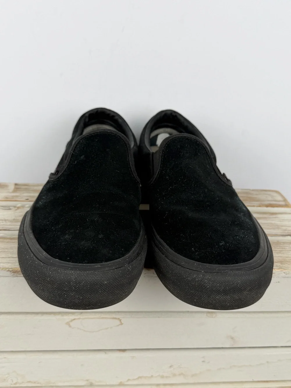 Vans Skate Slip-On shoes in a blackout colorway durable suede upper size 9.5